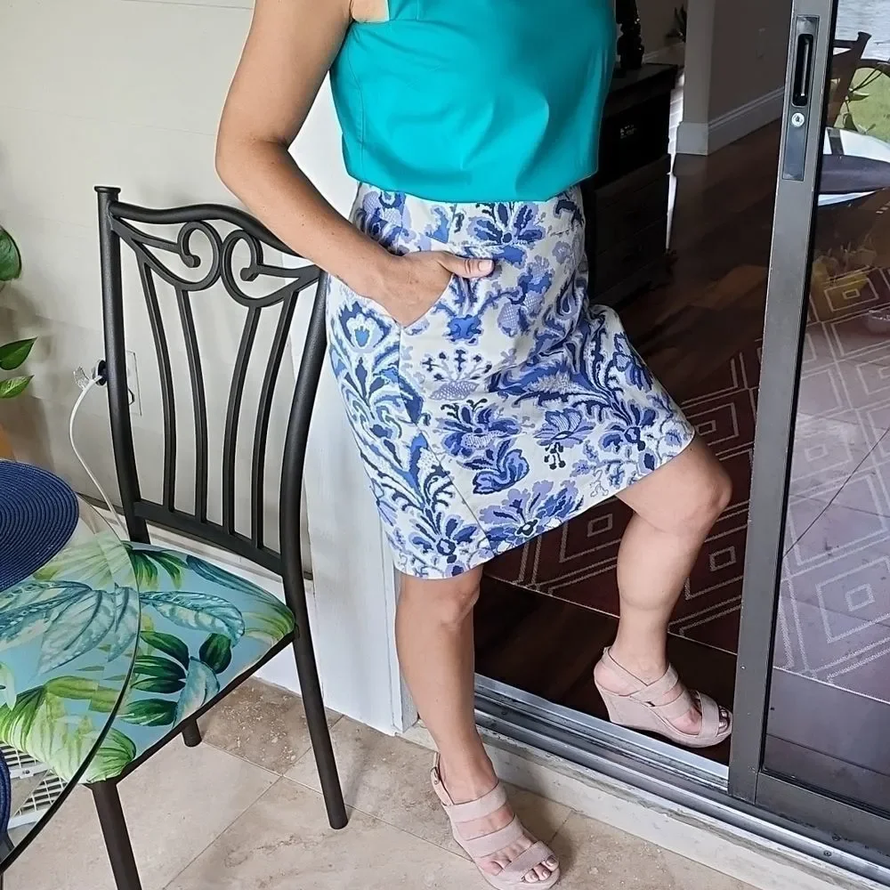 VEUC Sz 8 Lined Navy & Periwinkle Blue Skirt - Picture 5 of 12